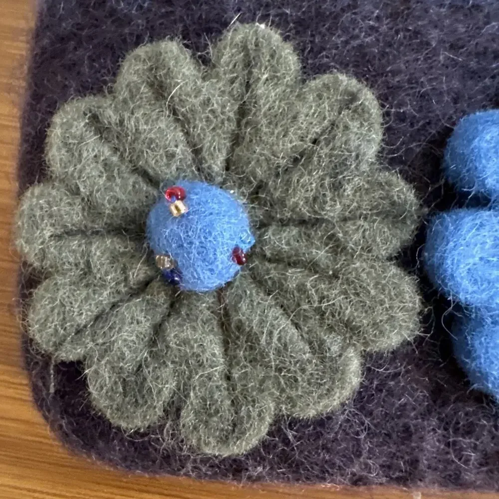 Anthropologie Rising Tide Wool Coin Purse - Floral Boho Made in Nepal 6x5